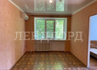 Продам 2-комнатную квартиру, 36 м2, Новочеркасск, Баклановский проспект, 95