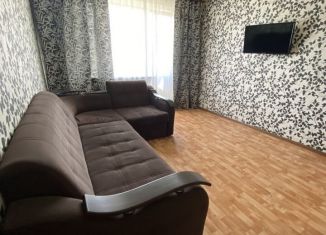 Сдам в аренду 1-комнатную квартиру, 35 м2, Волгоградская область, Пионерская улица, 115В