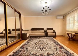 Аренда 3-комнатной квартиры, 100 м2, Дагестан, улица Крылова, 40