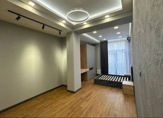 Продается 1-комнатная квартира, 32.3 м2, Краснодарский край, улица Кирова, 30