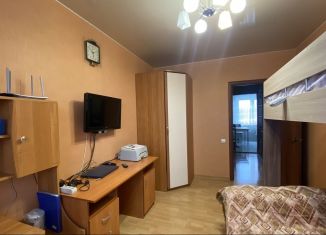 Продается трехкомнатная квартира, 62.1 м2, Свердловская область, улица Чекистов, 9