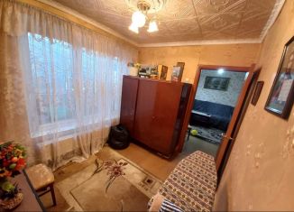 Продам 3-комнатную квартиру, 56 м2, Волгодонск, проспект Строителей, 11