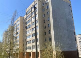 Продается 3-комнатная квартира, 65 м2, Кировская область, улица Кольцова, 22