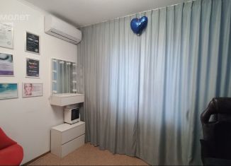 Продается трехкомнатная квартира, 70.2 м2, Ялта, улица Тимирязева
