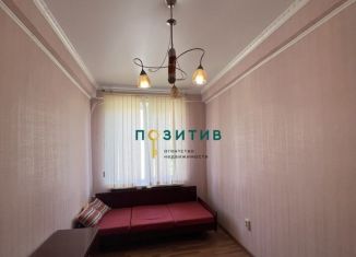 Продам 4-комнатную квартиру, 59 м2, Пятигорск, проспект Калинина, 42Б