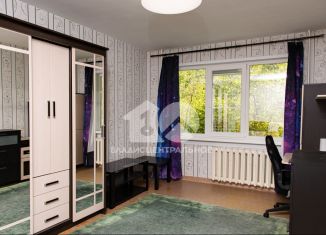Продается 1-комнатная квартира, 32 м2, Новосибирск, Академическая улица, 10, Советский район