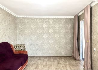 Продается 3-комнатная квартира, 62 м2, Астраханская область, 1-й микрорайон, 1