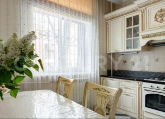 Продается трехкомнатная квартира, 77.8 м2, Санкт-Петербург, Кузнецовская улица, 44, Московский район