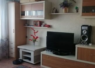 Сдаю в аренду трехкомнатную квартиру, 55 м2, Самарская область, проспект 50 лет Октября, 4Б