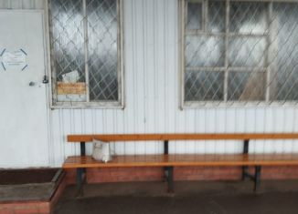 Продам торговую площадь, 21.6 м2, Чайковский, площадь Карла Маркса