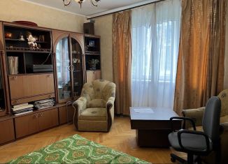 Сдается в аренду трехкомнатная квартира, 62 м2, Москва, Клинская улица, 4к1, район Ховрино