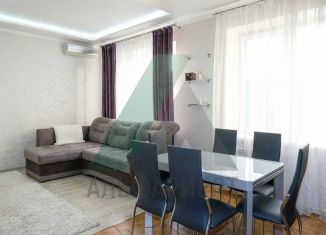 Продам двухкомнатную квартиру, 93.4 м2, Омская область, улица Шукшина, 9