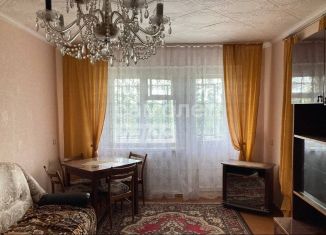 Продается двухкомнатная квартира, 43 м2, Челябинская область, улица 8 Марта, 171