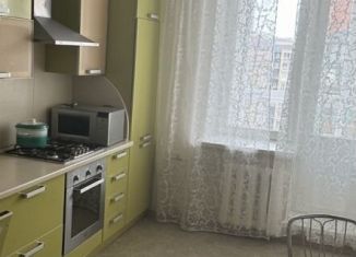 Сдам в аренду многокомнатную квартиру, 74 м2, Нижегородская область, улица Невзоровых, 53