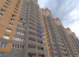 Продам трехкомнатную квартиру, 85 м2, Чувашия, улица Юрия Гагарина, 47к4