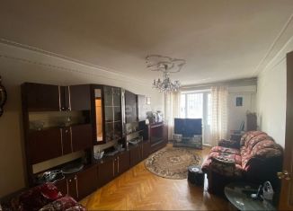 Продажа 4-комнатной квартиры, 75 м2, Владикавказ, улица Братьев Щукиных, 60