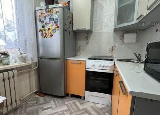 Продается 2-комнатная квартира, 45.8 м2, Соликамск, улица Парижской Коммуны, 6