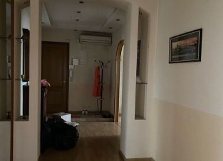Сдача в аренду 4-комнатной квартиры, 100 м2, Кемеровская область, проспект Металлургов, 13