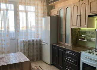 Сдается однокомнатная квартира, 40 м2, Азов, проспект Зои Космодемьянской, 34