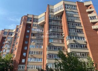 Трехкомнатная квартира на продажу, 83.1 м2, Екатеринбург, Красный переулок, 4А, метро Уральская