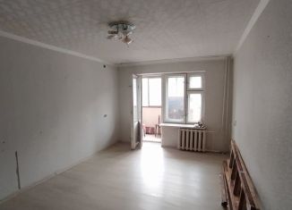 Продается четырехкомнатная квартира, 76.8 м2, Свердловская область, микрорайон Зелёный Бор-2, 35