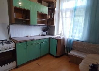 Продажа 2-комнатной квартиры, 48 м2, Волгоград, улица Хользунова, 5