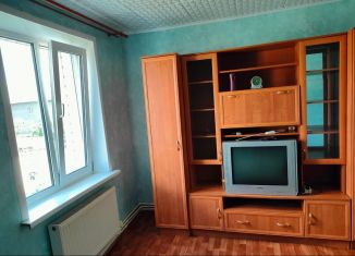Сдам в аренду 1-комнатную квартиру, 32 м2, Костромская область, Богатырская улица