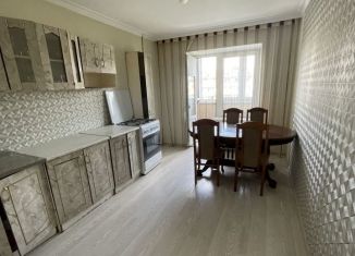 Продается 3-комнатная квартира, 77 м2, Владикавказ, проспект Доватора, 7к3, 34-й микрорайон
