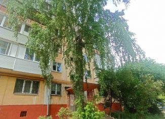 Продаю трехкомнатную квартиру, 61.3 м2, Пермский край, улица Крисанова, 69