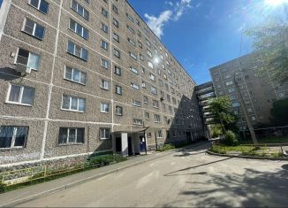 Продается 2-комнатная квартира, 43 м2, Екатеринбург, метро Машиностроителей, улица Пехотинцев, 9