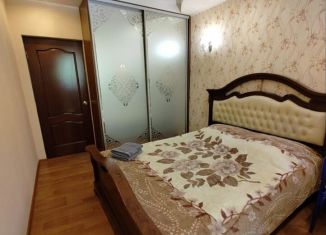 Сдача в аренду трехкомнатной квартиры, 64 м2, Новороссийск, улица Карамзина