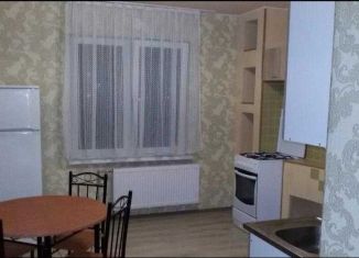 Сдаю 1-комнатную квартиру, 43 м2, Калининград, улица Дзержинского, 168А
