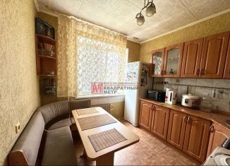 Продам 3-комнатную квартиру, 64.9 м2, Белгородская область, микрорайон Восточный, 12