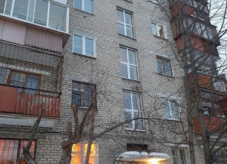 Продается двухкомнатная квартира, 42 м2, Екатеринбург, улица Ползунова, 26Б, метро Проспект Космонавтов