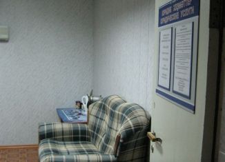 Продаю помещение свободного назначения, 15 м2, Кумертау, улица Карла Маркса, 21