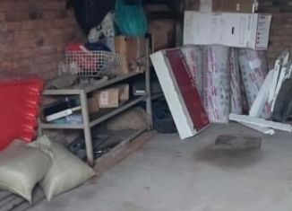 Продается гараж, 20 м2, Артём, улица Кирова, 89