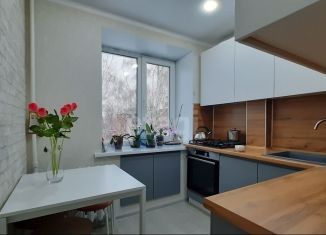 Продается 3-ком. квартира, 59 м2, Чистополь, улица Мира, 20