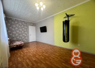 Продается 1-комнатная квартира, 42.7 м2, Уфа, улица Юрия Гагарина, 74