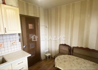 Продам 1-ком. квартиру, 38 м2, Лобня, улица Булычёва