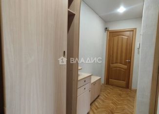 Продается трехкомнатная квартира, 60 м2, Белгород, Восточный округ, проспект Богдана Хмельницкого