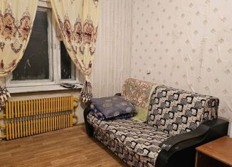 Продается однокомнатная квартира, 28 м2, Магнитогорск, улица Фадеева, 18