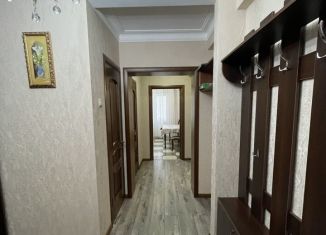 Сдам в аренду 1-комнатную квартиру, 48 м2, Дагестан, Дербентская улица, 10А