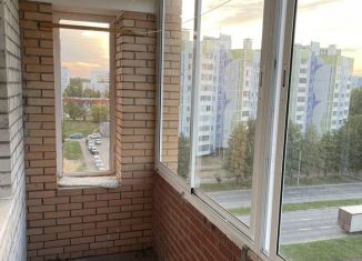 Сдаю 3-комнатную квартиру, 101 м2, Татарстан, проспект Химиков, 106
