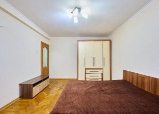 Продается двухкомнатная квартира, 52 м2, Краснодар, Севастопольская улица, 2