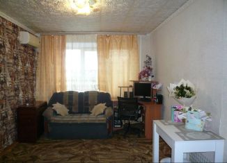 Продается трехкомнатная квартира, 62.3 м2, Волгоградская область, улица имени Генерала Карбышева, 66