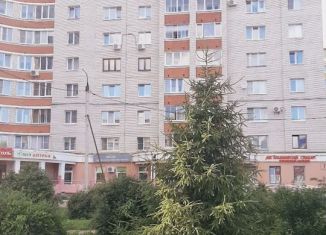 Продажа 1-ком. квартиры, 40 м2, Владимир, улица Комиссарова, 1Г