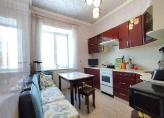 Продаю трехкомнатную квартиру, 67 м2, Осинники, улица Ленина, 122