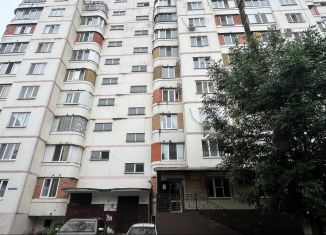 Продается трехкомнатная квартира, 70.7 м2, Нальчик, район Александровка, улица Калинина, 250Б