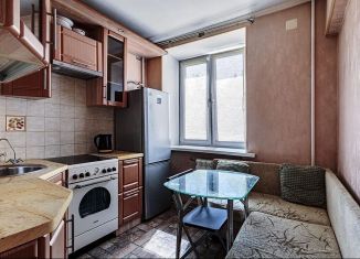 Продается 1-комнатная квартира, 32 м2, Москва, Каширское шоссе, 54к2, метро Каширская