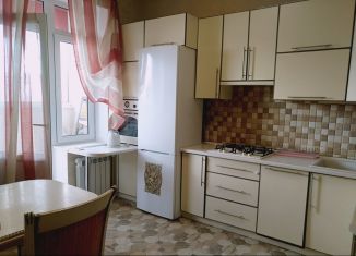 Сдается 2-комнатная квартира, 64.5 м2, Белгородская область, улица Толстого, 37